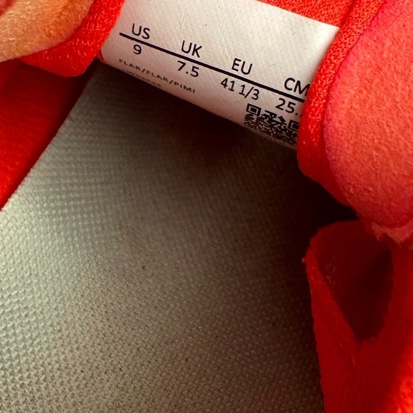 Lululemon Women’s Blissfeel2 Solar Orange Flare Light Vapor - Picture 7 of 15